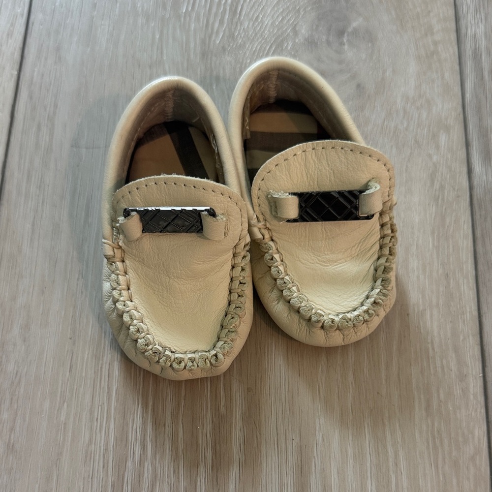 Burberry Cream Kids Moccasins- size 16